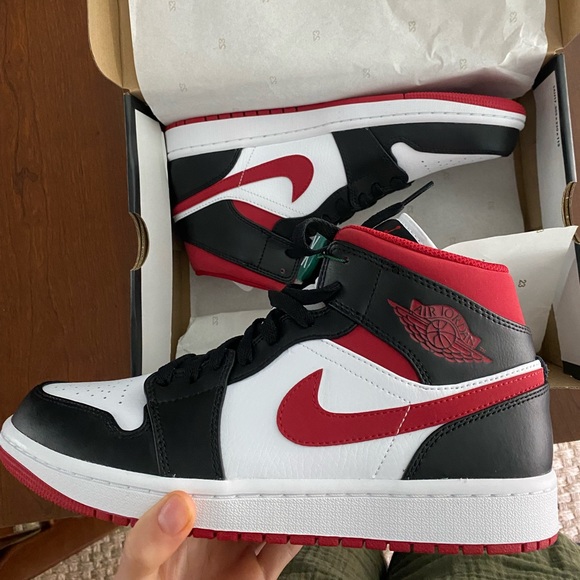 Nike Air Jordan 1’s Size 9